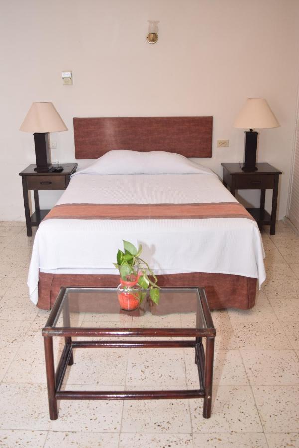 Hotel Suites Le Monde Cancun Exterior photo