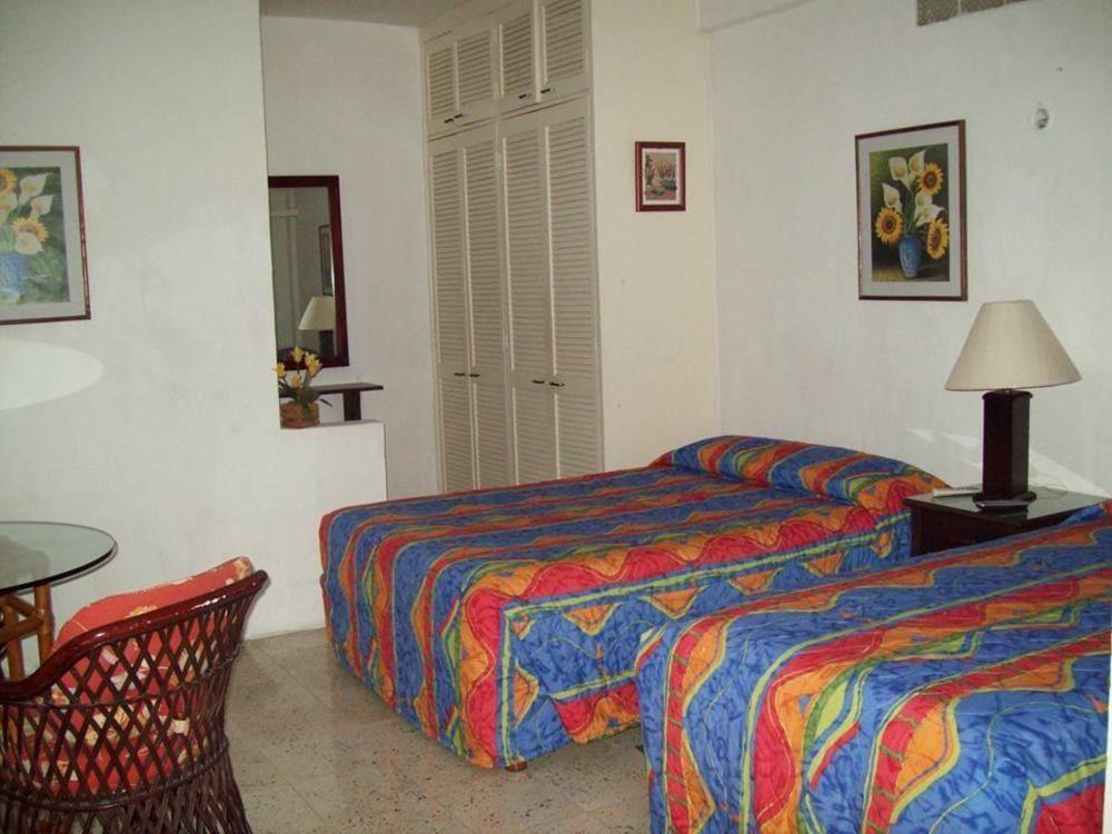 Hotel Suites Le Monde Cancun Exterior photo
