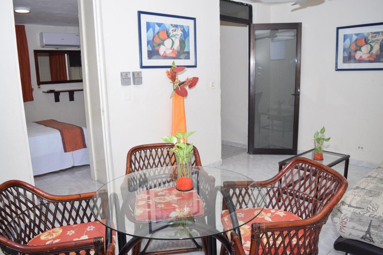 Hotel Suites Le Monde Cancun Exterior photo