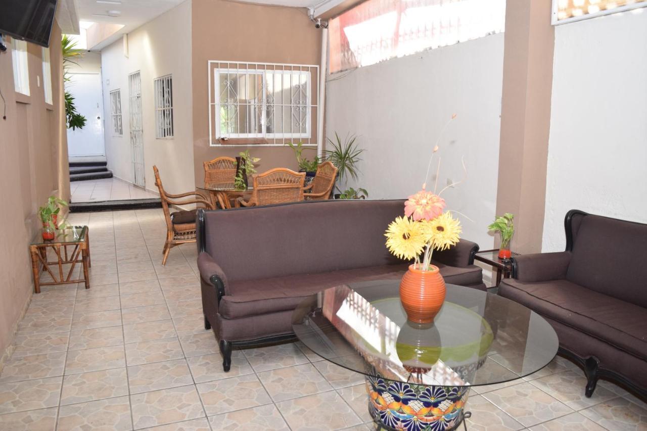 Hotel Suites Le Monde Cancun Exterior photo