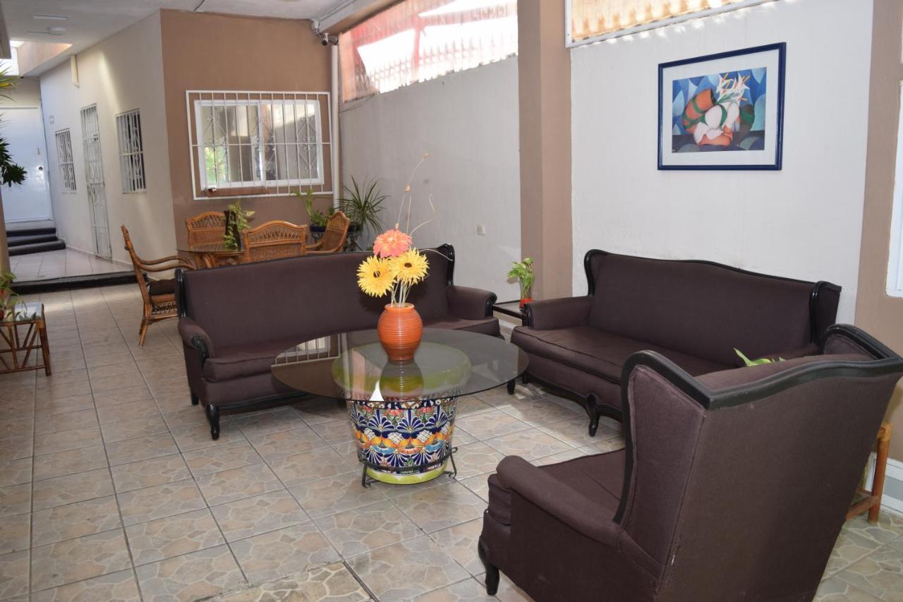 Hotel Suites Le Monde Cancun Exterior photo